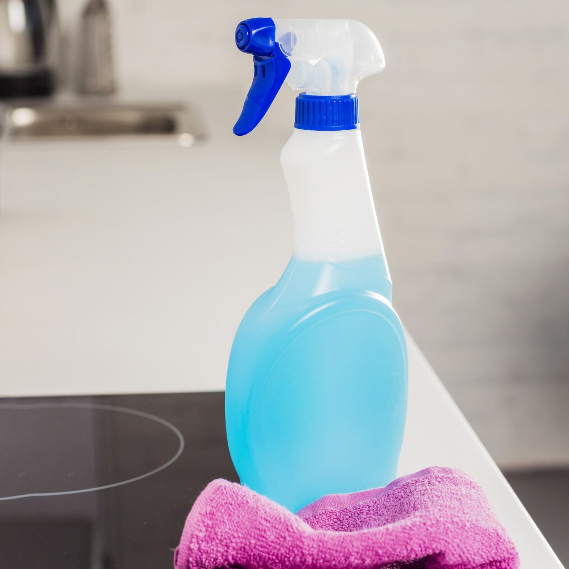 housekeeping-concept-with-cleaning-products-min housekeeping-concept-with-cleaning-products-min