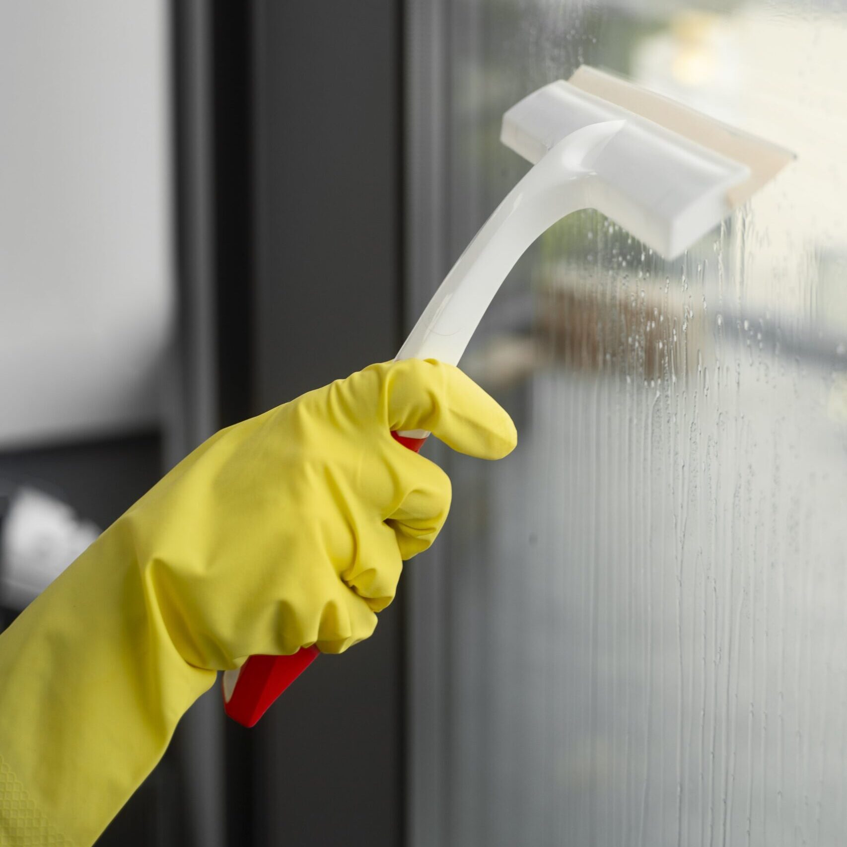 side-view-man-cleaning-indoors-min